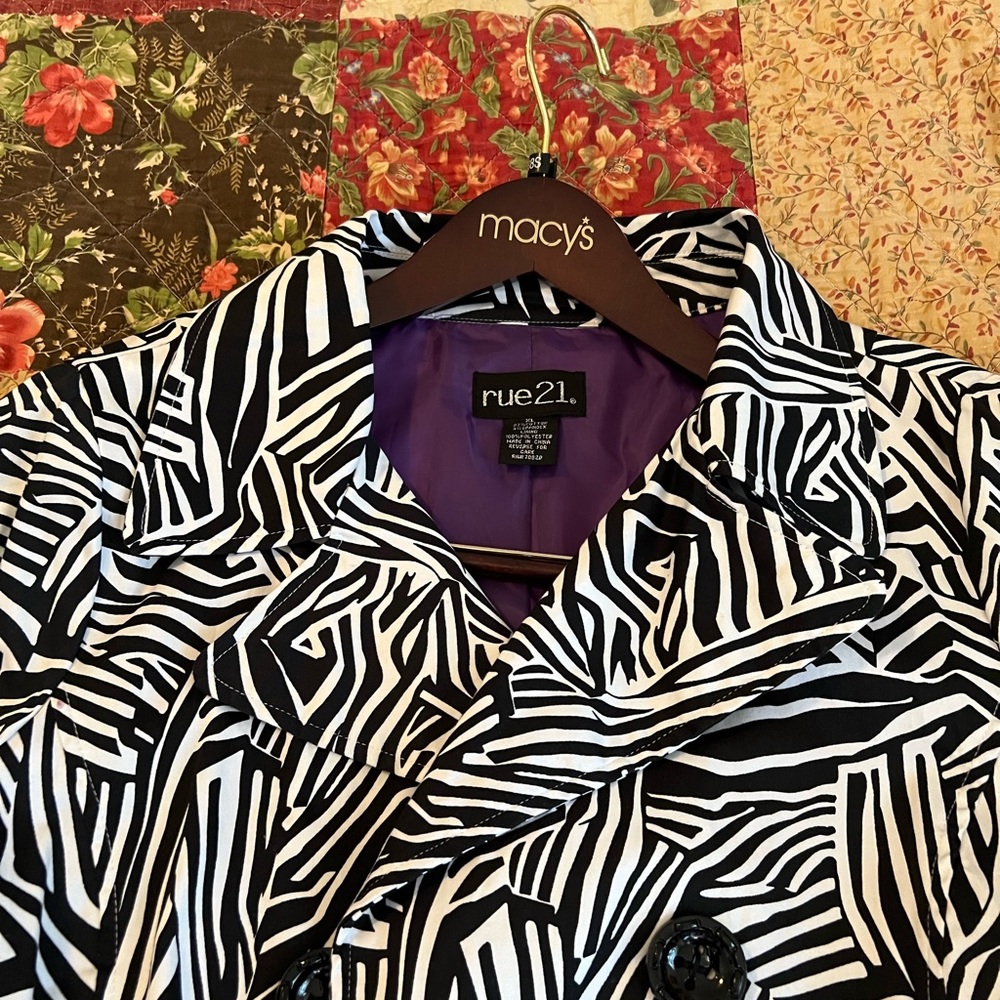 Rue 21 trench coat - Picture 6 of 7
